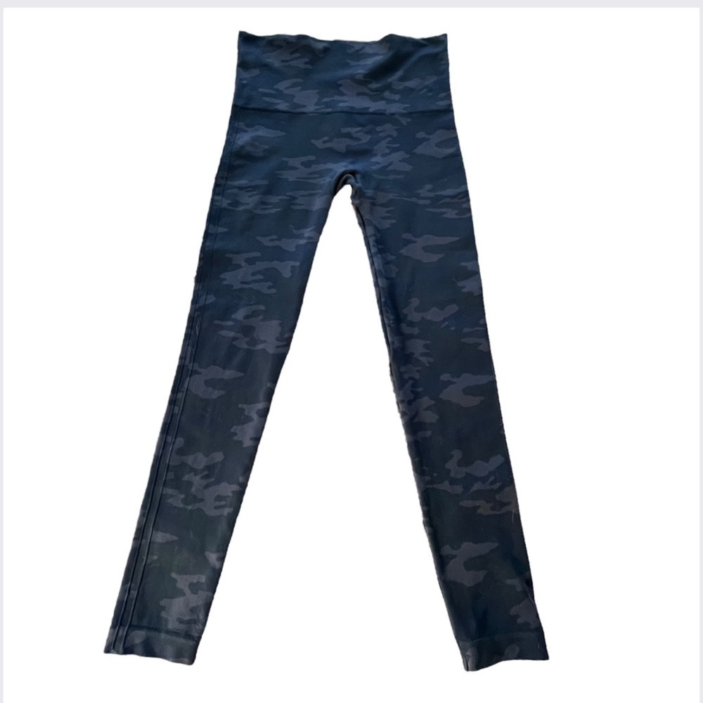 Spanx camo look at me now seamless high rise leggings size medium - Picture 3 of 13